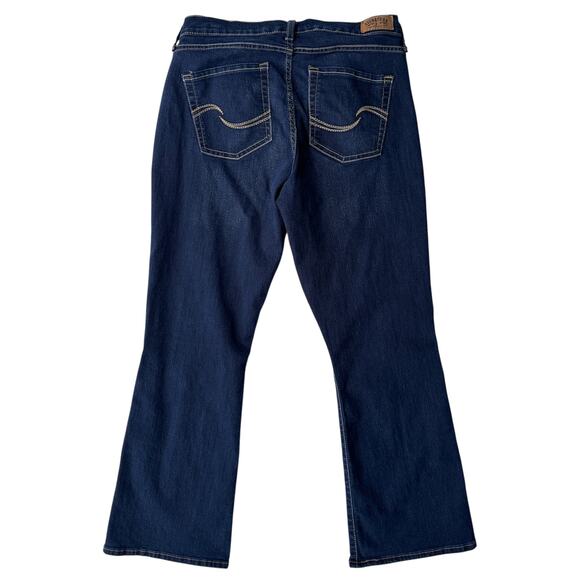 Levi’s Signature Curvy Bootcut Women’s Jeans 12S Dark Wash - Picture 2 of 5